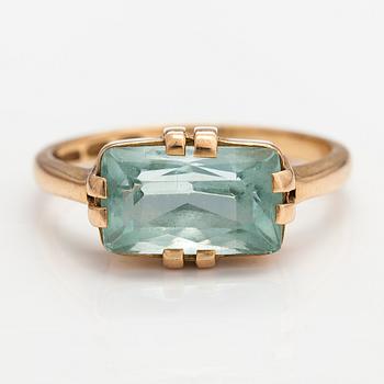 Ring, 18K guld och akvamarin. Helsingfors 1952.