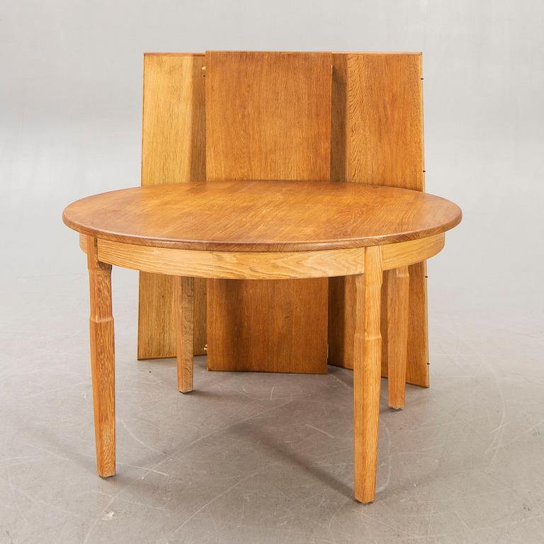 A Henning Kjaernulf, 1960s 7 pcs oak dining set, EG Möbler Danmark.