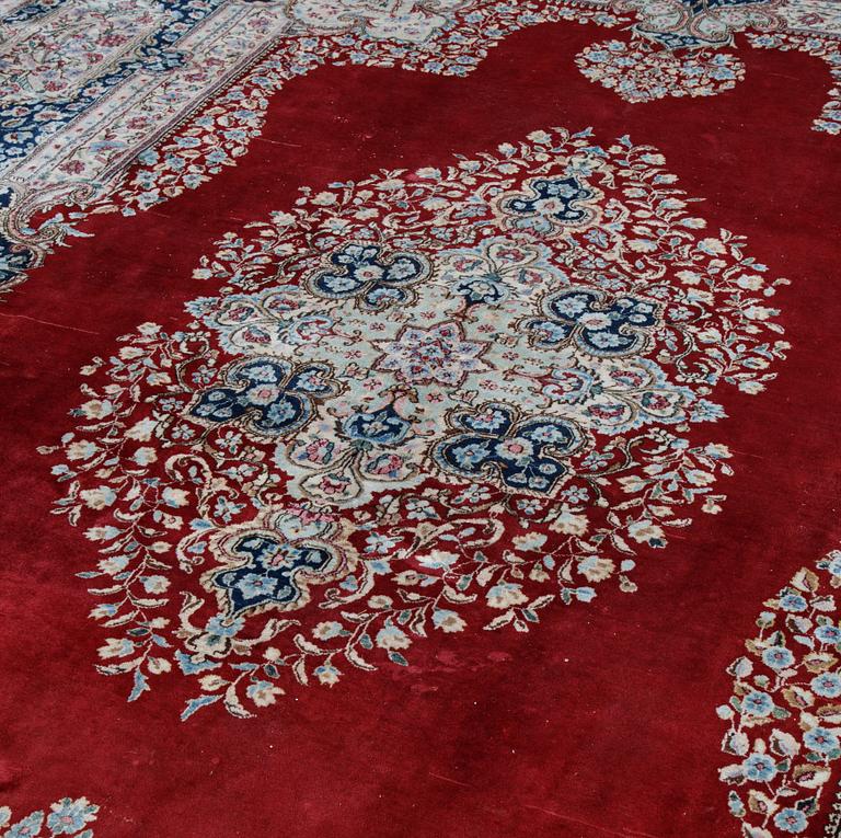 A carpet, Old Kerman, ca 467 x 295 cm.