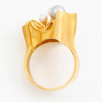 Björn Weckström, ring 18K guld med odlade pärlor, Finland. För Lapponia.