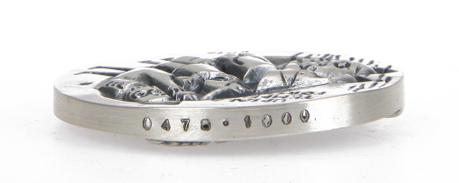 MEDALJSERIE, 60 st, silver, Sporrong. Vikt på silvret ca 3610 gr.