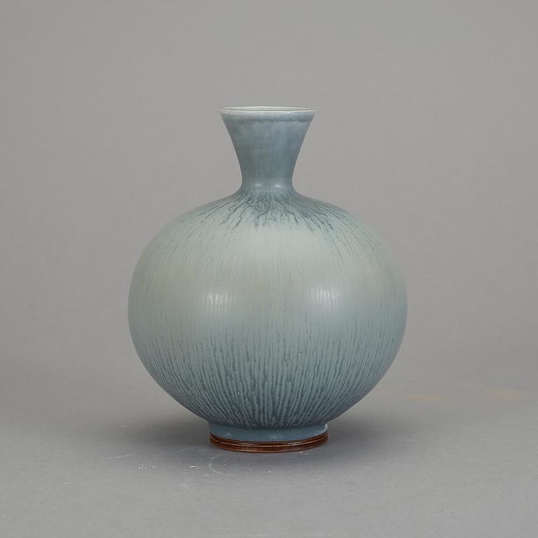 VAS, stengods, Berndt Friberg, Gustavsberg Studio 1971.