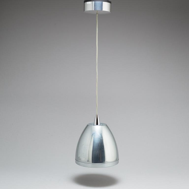 A 'Gatsby' pendant light from Oligo, Germany.