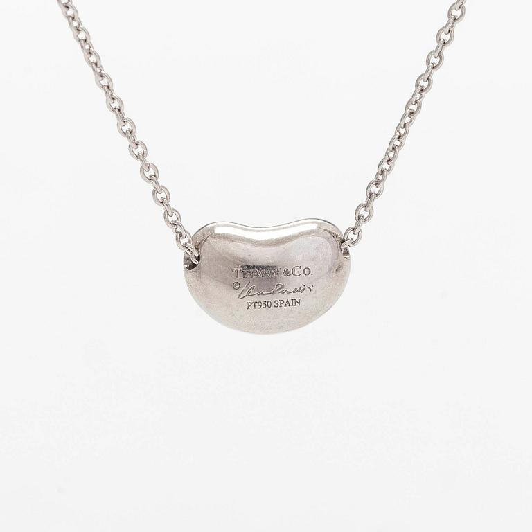 Tiffany & Co, Elsa Peretti, kaulakoru "Bean" platinaa ja timantteja.