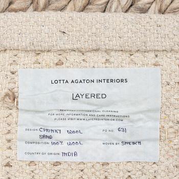 Matta, "Chunky wool sand",  Lotta Agaton Interiors x Layered, ca 350 x 250 cm.