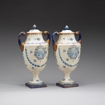 A pair of 'Marieberg shaped' jars with covers, Qing dynasty, Jiaqing (1796-1820).