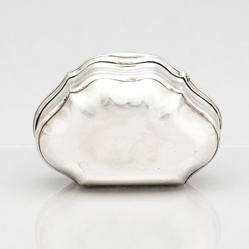 Snusdosa, delvis förgyllt silver och agat, oidentifierad mästarstämpel, mitten 1700-talet. Rokoko.
