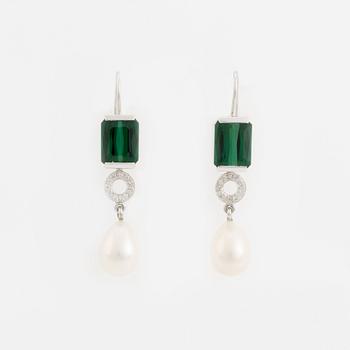 Efva Attling, green tourmaline, brilliant cut diamond and pearl earrings.