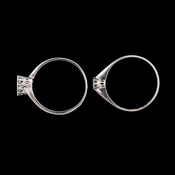 RINGAR, 2st, enstens- och syskonring, 18k vitguld, tot ca0,25ct. Tot.vikt 4g.