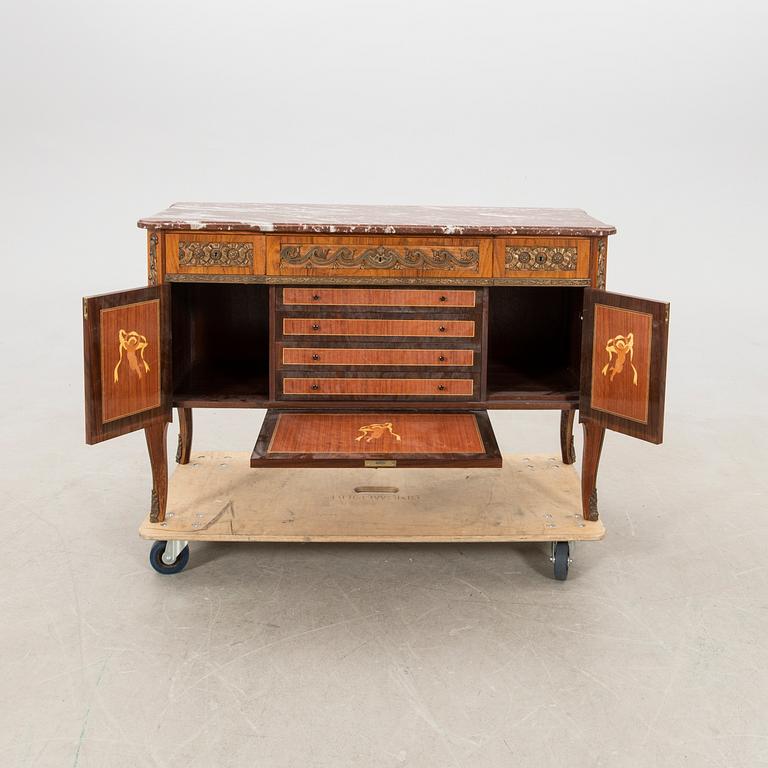 Chest of drawers, Gustavian style, mid-20th century.