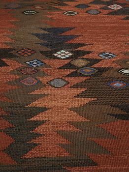 Barbro Nilsson, A carpet, "Tånga brun original", tapestry weave, ca 306,5-310 x 249,5-251,5 cm, signed AB MMF BN.