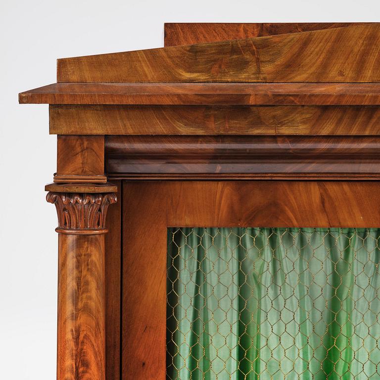 A pair of Swedish Empire mahogany bibliothèques, Stockholm, early 18th century.