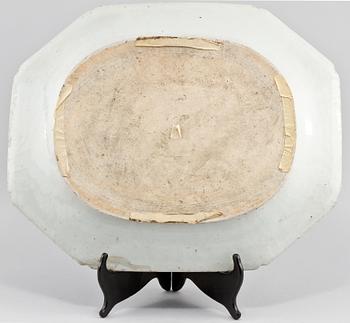 STEKFAT, porslin, Kina, 1700-tal.