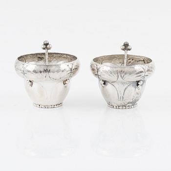 Frederik Kastor Hansen, saltkar, ett par, silver, jugend, Frederiksberg/Köpenhamn, omkring 1910.