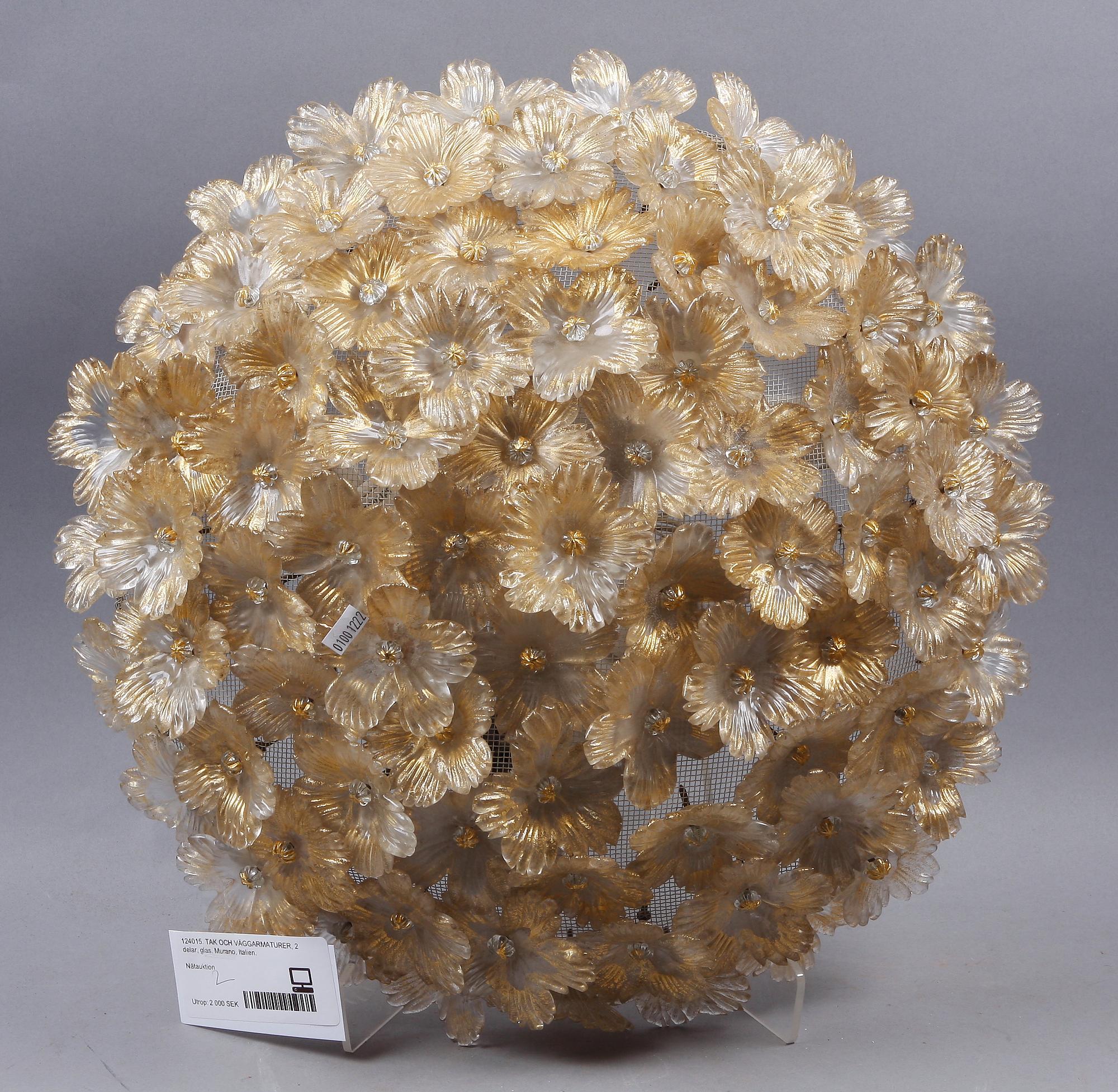 TAK OCH VÄGGARMATURER, 2 delar, glas. Murano, Italien.