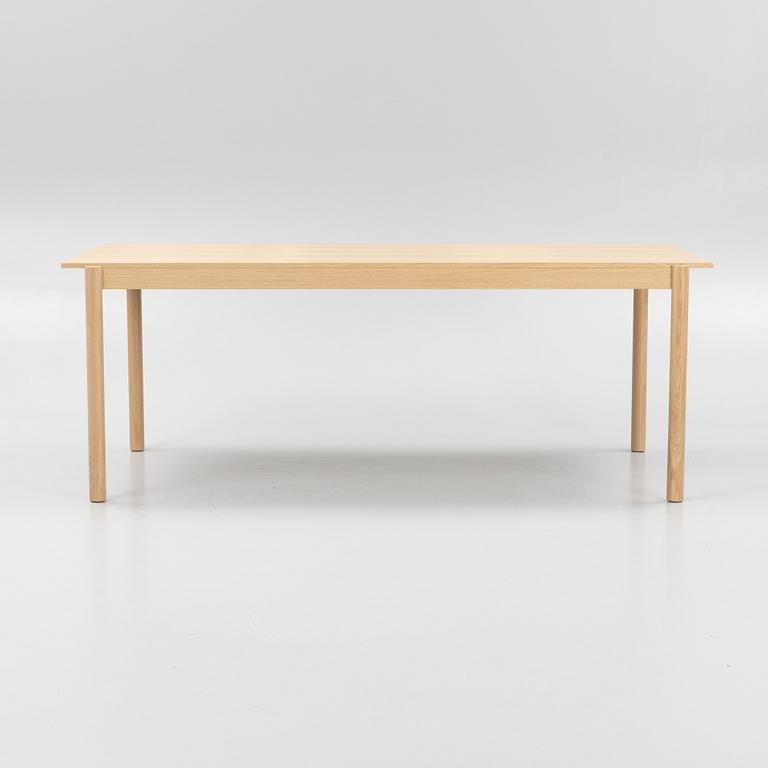 Thomas Bentzen, matbord, "Linear Wooden Table", Muuto, Danmark.