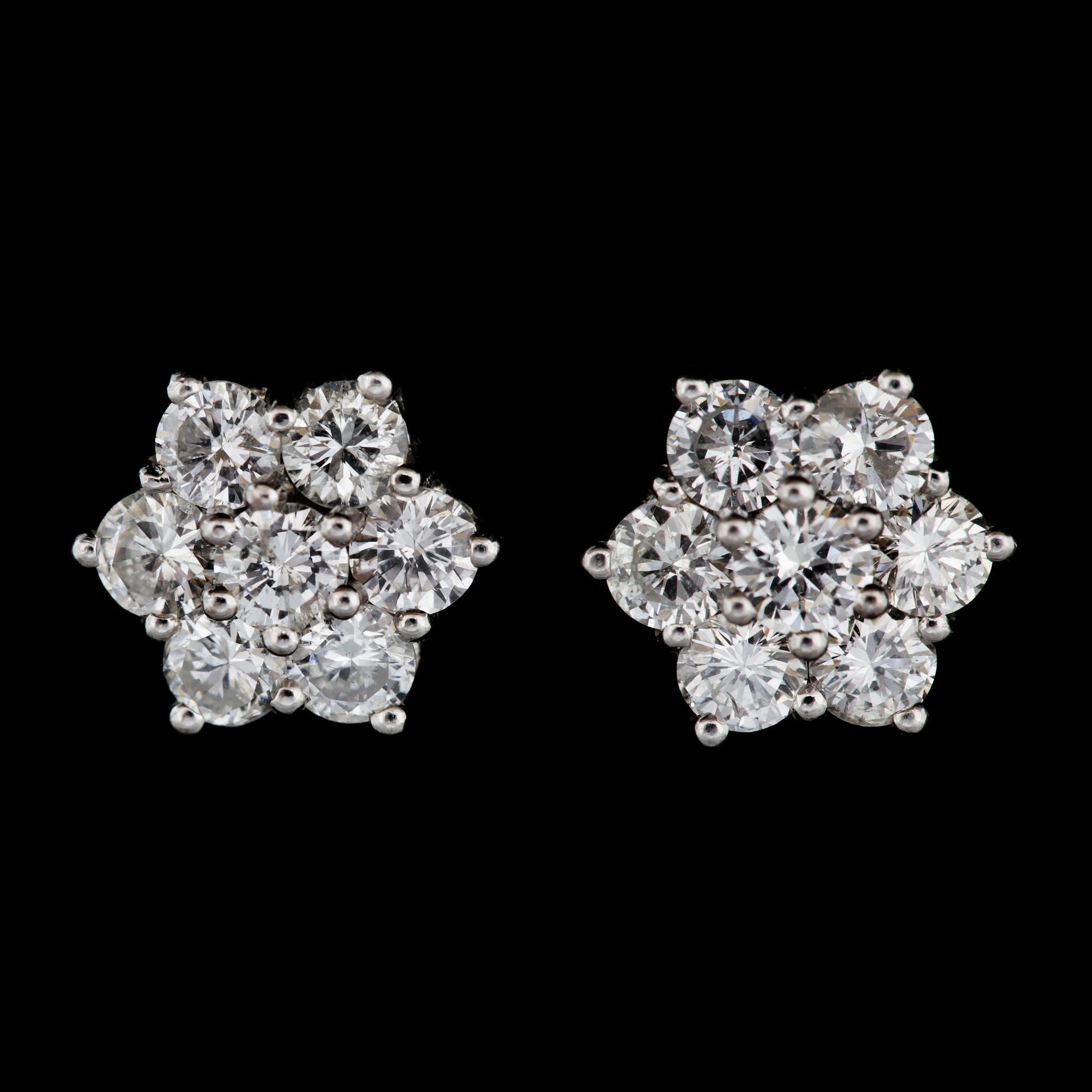 ÖRHÄNGEN, briljantslipade diamanter, tot. ca 1.90 ct.