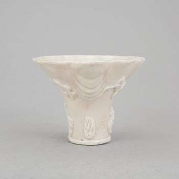VINOFFERBÄGARE, blanc de chine, Kina, 1700-tal.