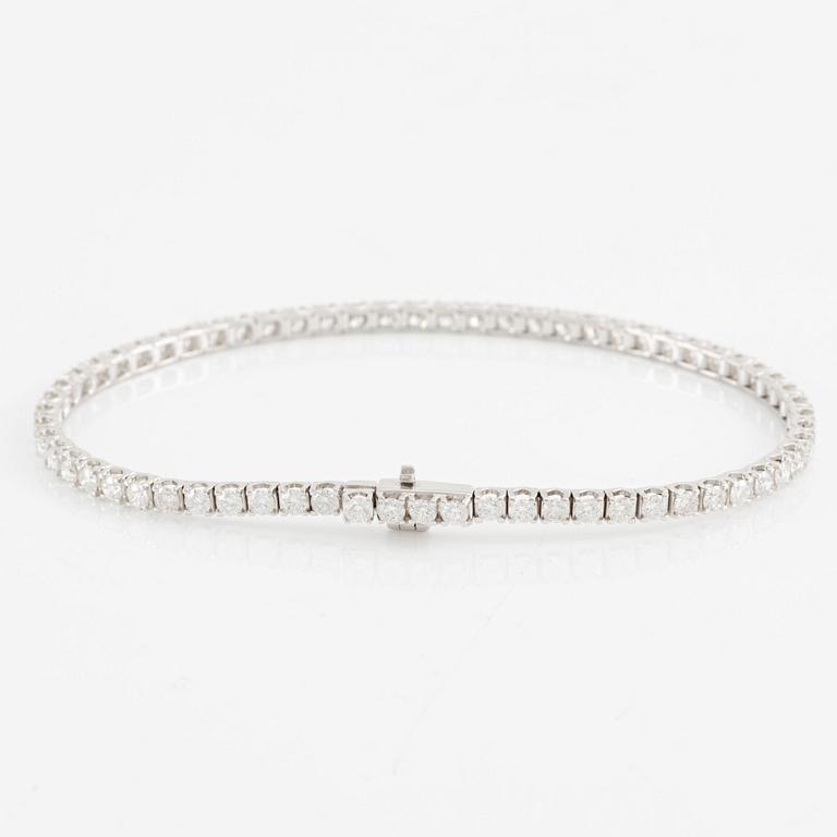 Tennis bracelet, 18K white gold with brilliant-cut diamonds.