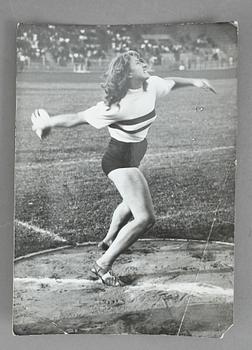 FOTOGRAFIER, 112 st, 1940-tal. Från press, 1900--talets mitt.