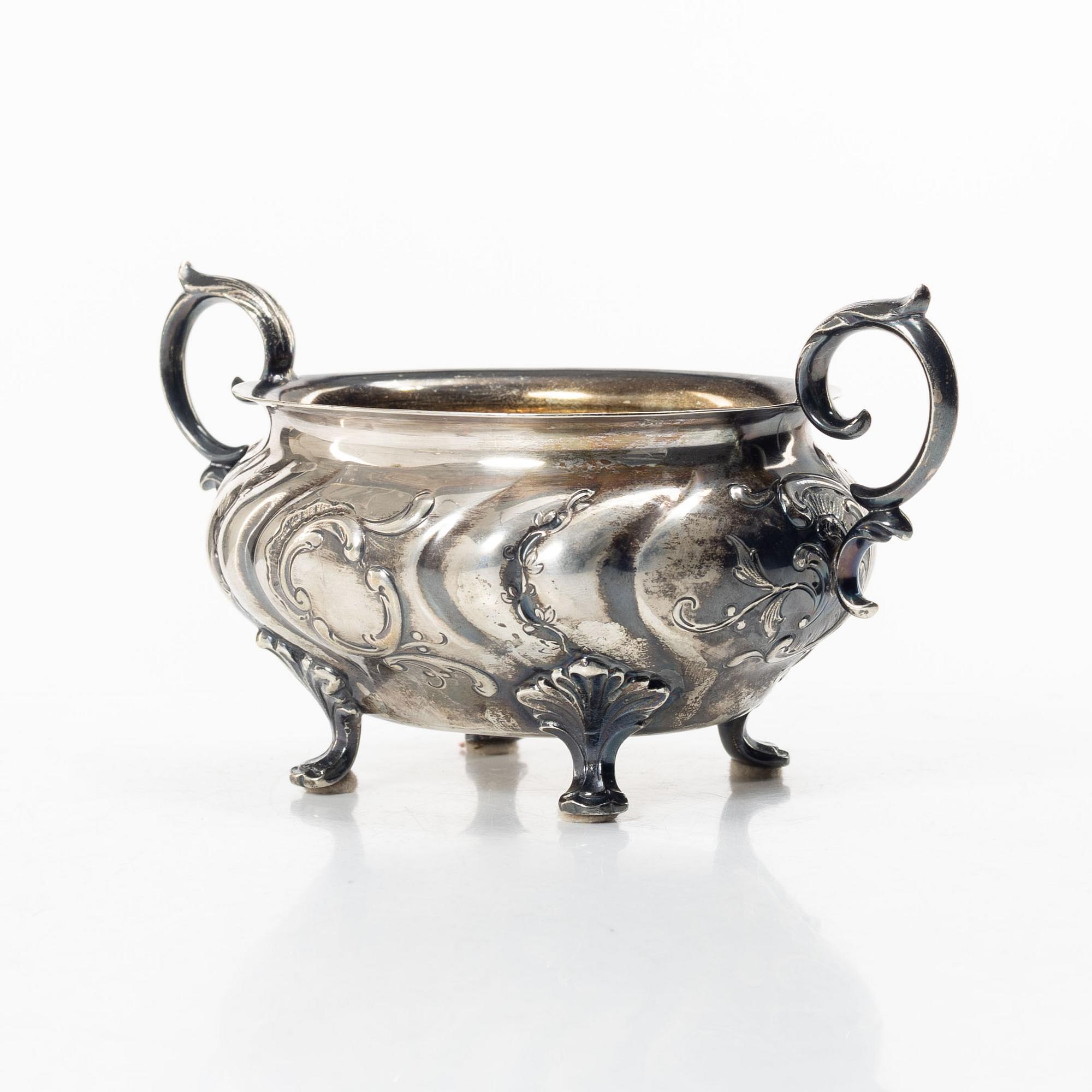 Karl Almgren, a Rococo style silver sugar bowl, Stockholm 1939.