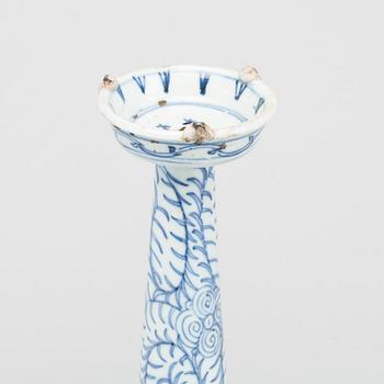 CHINESE CANDLESTICK, later Qing (1644-1912).