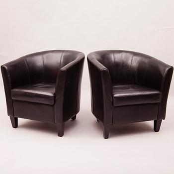 FÅTÖLJER, ett par, sekelskiftet 1900/2000.