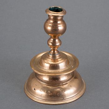 LJUSSTAKE, barock. Mässing, 1600-/1700-tal.