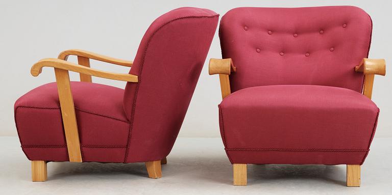 FÅTÖLJER, ett par, 1940-tal.