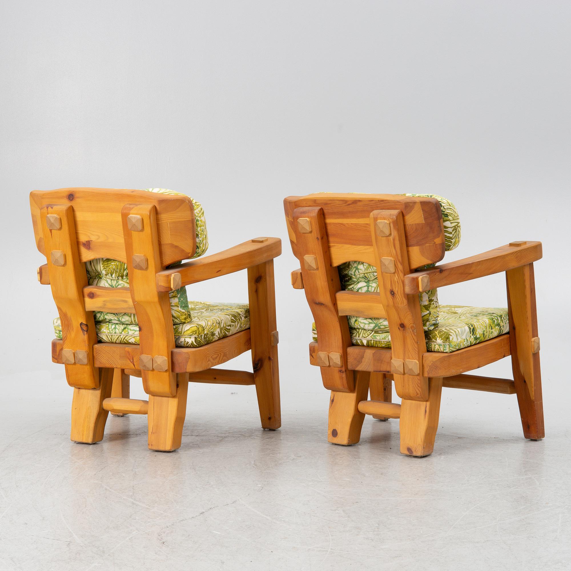 Stig Sandqvist, armchairs, a pair, Vemdalia/Sandqvists. Second half of the 20th century.
