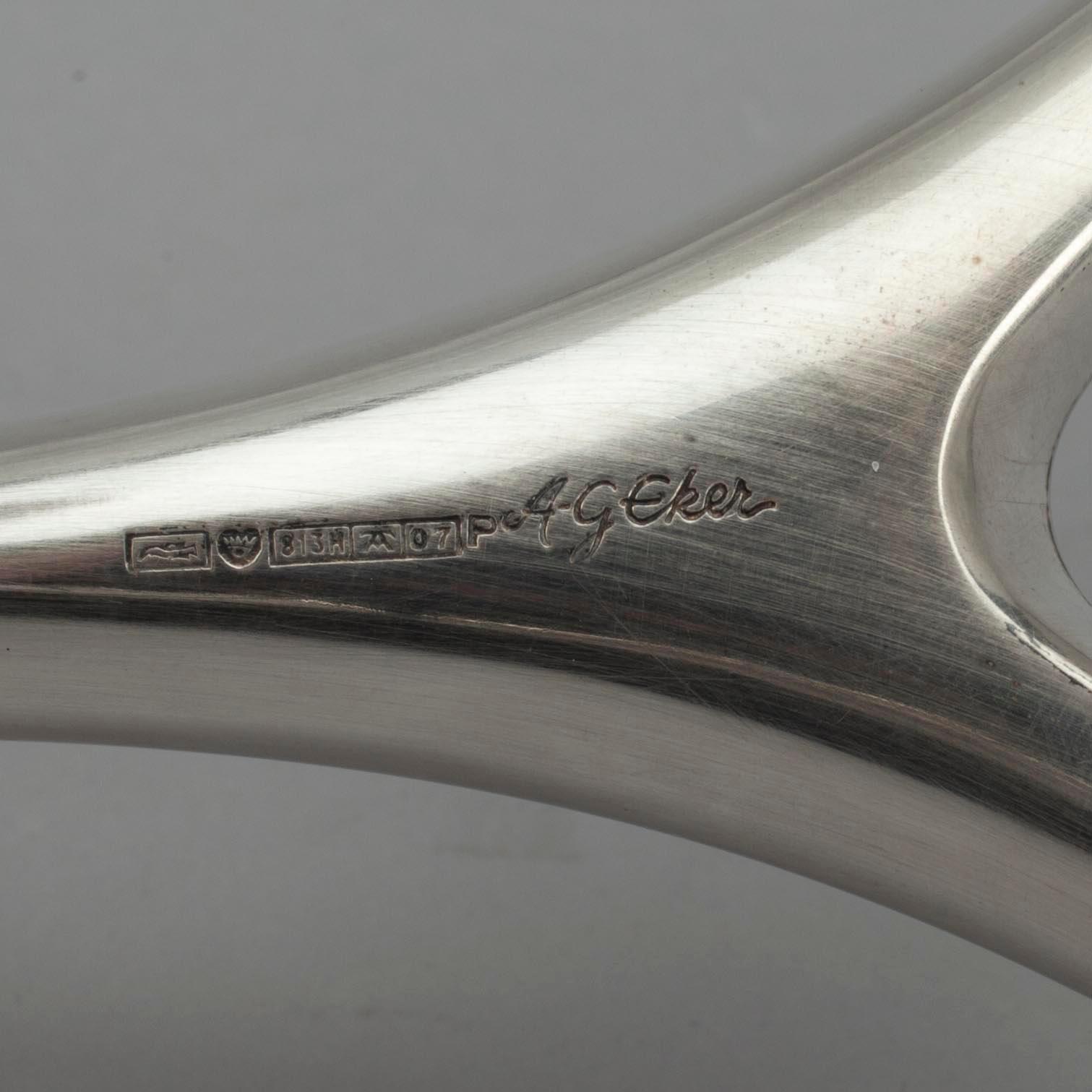 LJUSSTAKE, silver, för tre ljus, Anna-Greta Eker, Auran Kultaseppä, Åbo 1967. Vikt ca 185 g.