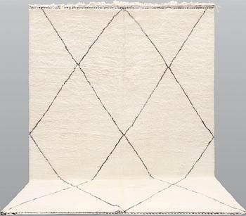 Matta, Marocko, ca 370 x 252 cm.