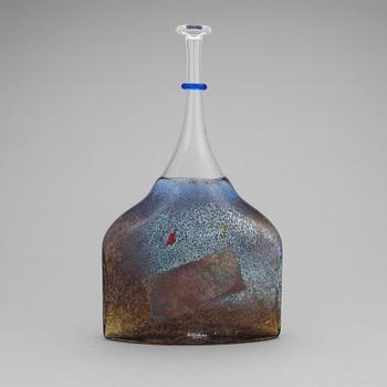 A glass flask by Bertil Vallien, Kosta Boda, signed and numbered 89253.