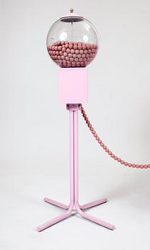 TUGGUMMIAUTOMAT SAMT JULGRAN, NK 2015, JoAnn Tan Studio.