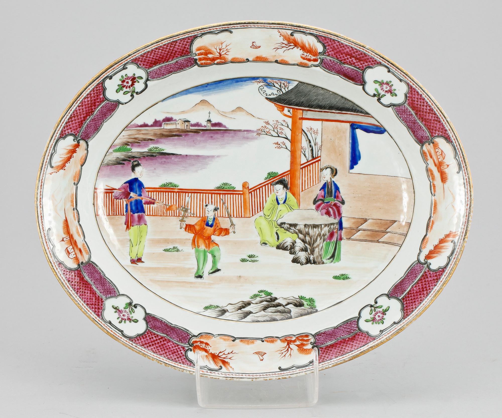 UPPLÄGGNINGSFAT, porslin, Kina, Jiaqing, 1800-talets början.