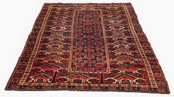 An antique Beshir rug, central Turkmenistan, c. 245 x 135 cm.