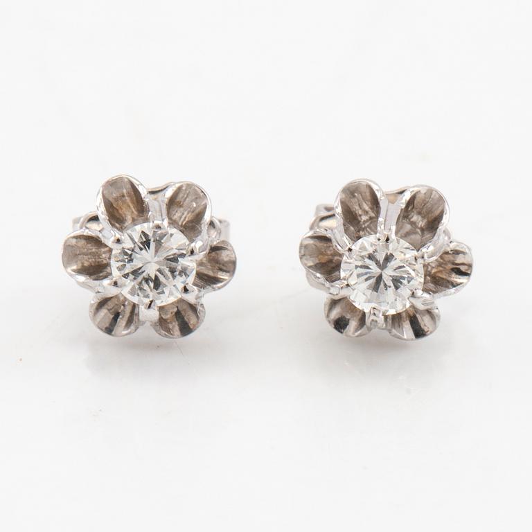 Earrings 18K white gold with round brilliant-cut diamonds.