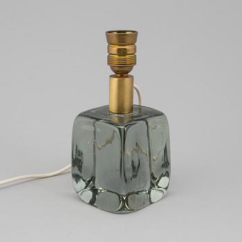 JOSEF FRANK, a table lamp in glass and brass, modell G1819/4, Firma Svenskt Tenn.