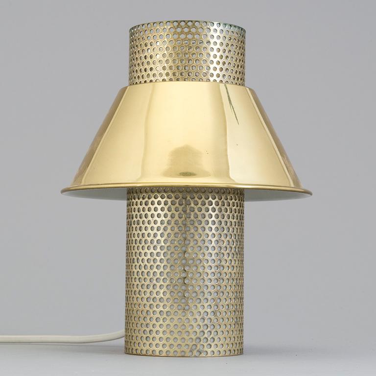 HANS-AGNE JAKOBSSON, a table lamp, brass. Signed with label. Probably 1960s / 70s.