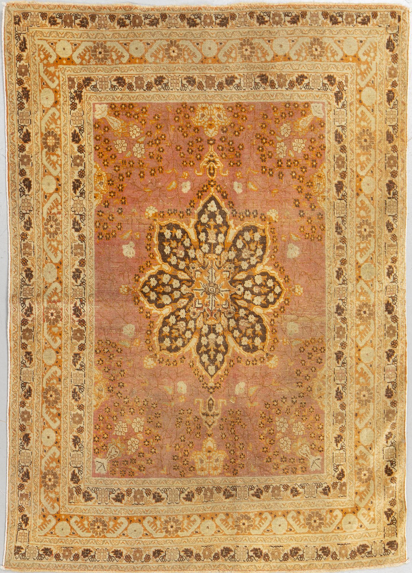 Matto, Antique Tabriz, 170 x 122 cm.