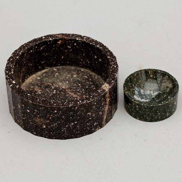 SALTKAR samt SMÖRASK, porfyr, 1800-tal.