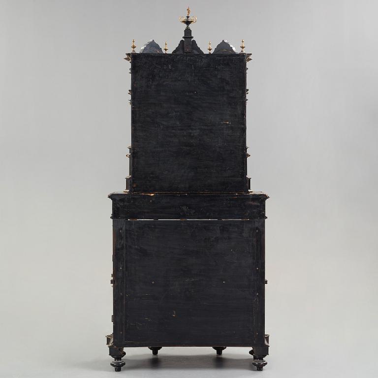 KABINETTSKÅP, av Ferdinando Pogliani (1832-1899), Milano, 1800-talets sista kvartal.