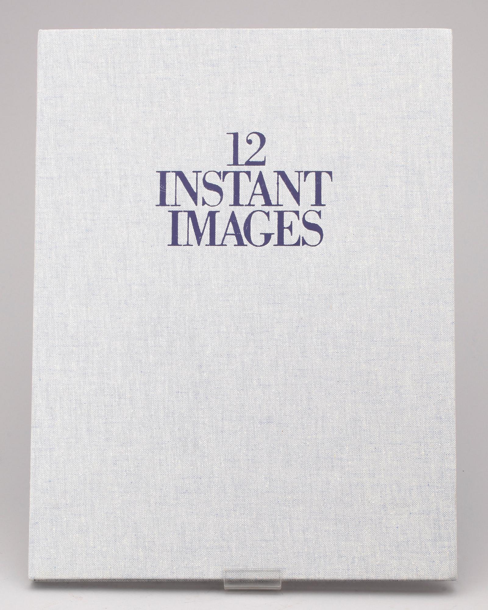 FOTOGRAFISK MAPP, "12 Instant Images", utgiven av Polaroid, bl a Helmut Newton, Rita Khomann. Sign i tryck. 1974-75.