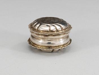 KYRKODOSA, silver. Jeremias Wallbom, Uddevalla (1776-1808).