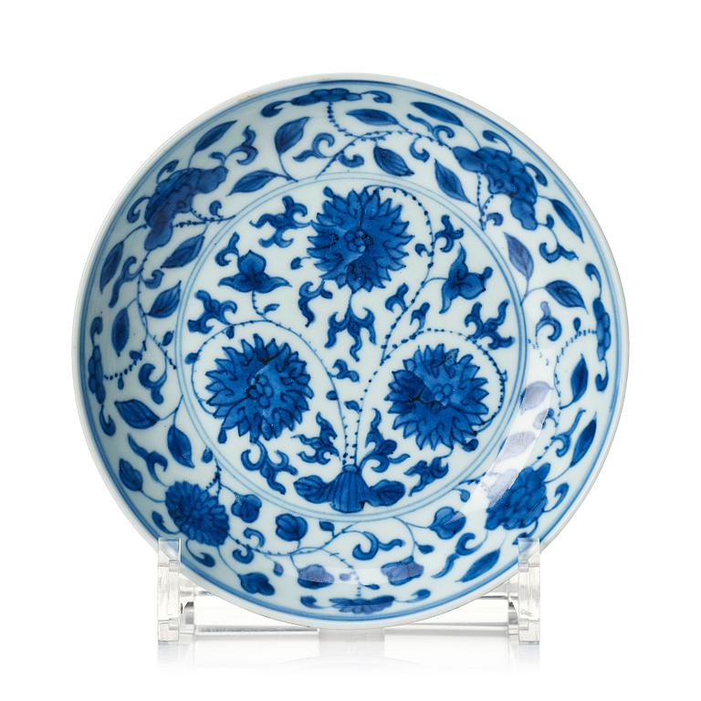 A blue and white Ming-style dish, Qing dynasty, 18th Century.