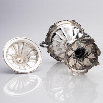 A Swedish 19th century silver sugar bowl with lid, marks of Gustaf Möllenborg, Stockholm 1843.