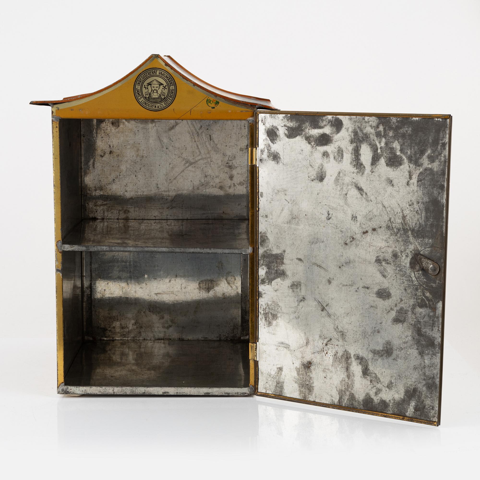 A Tin Tea Box, James Lundgren & Co, Gothenburg, first half of the 20th century.