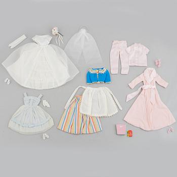 Klädupssättningar, Barbie, 4 st, bl a "947 Barbie Brides Dream" & "0823 Barbie in Holland", Mattel, 1960-tal.
