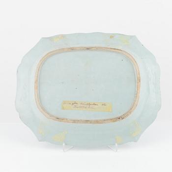 A blue and white serving dish, China, Qianlong (1736-95).