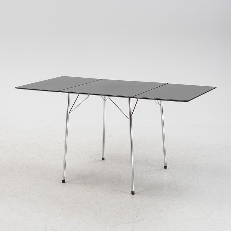 Arne Jacobsen, a model 3601 drop-leaf table from Fritz Hansen, Denmark, 1960's.